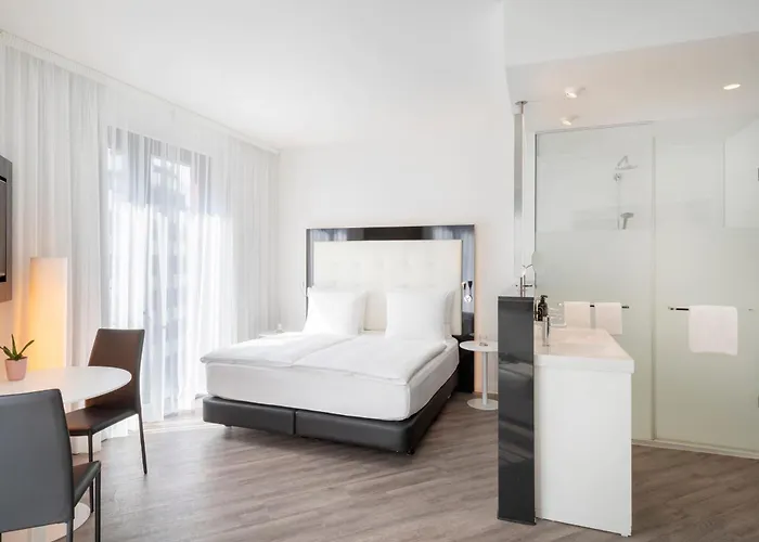 Hotel Innside By Melia Frankfurt Ostend 4*