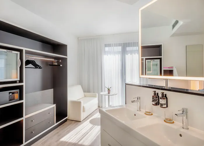 Hotel Innside By Meliá Frankfurt Ostend 4*