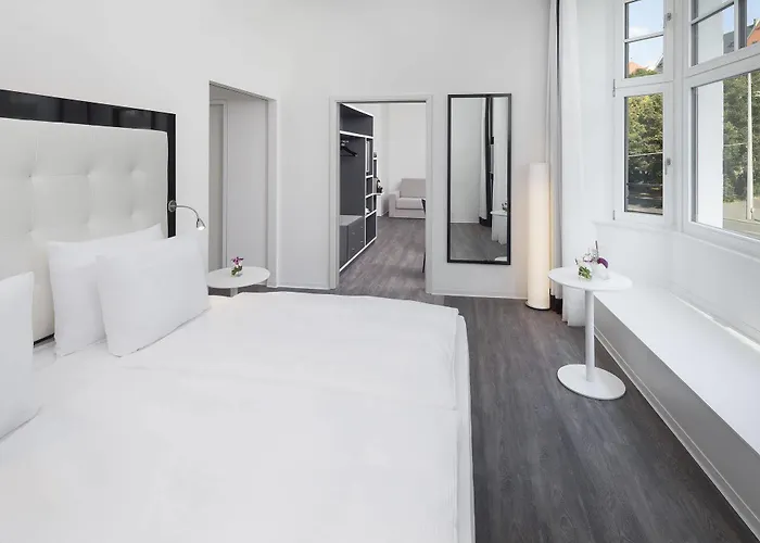 Hotel Innside By Meliá Frankfurt Ostend 4*